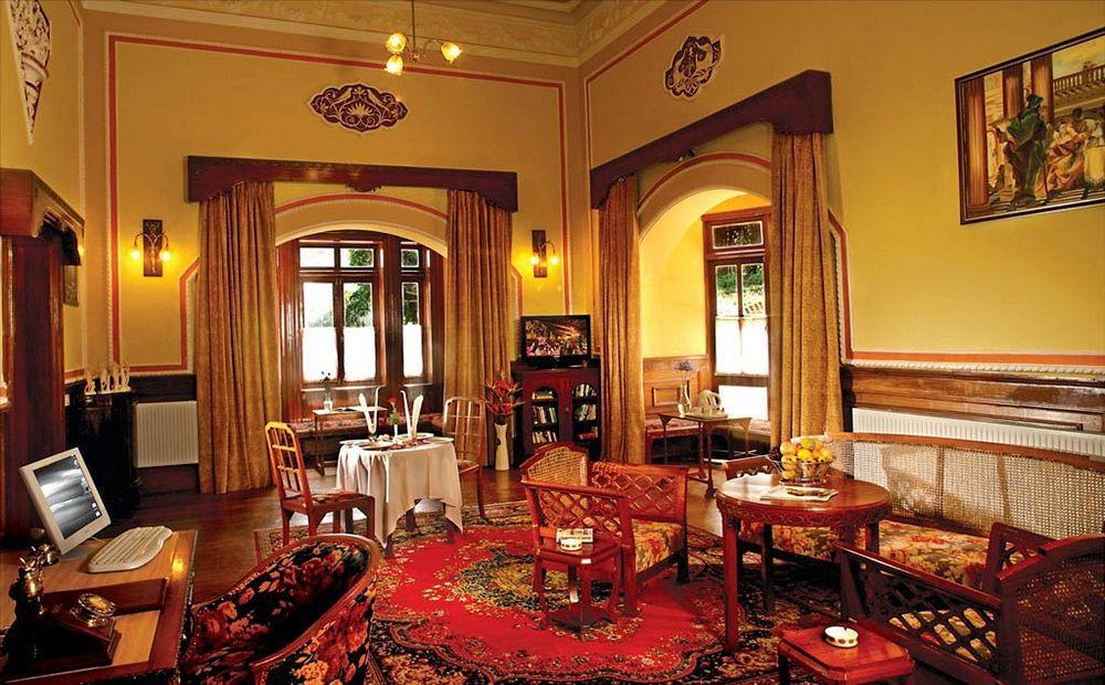 Welcomheritage Fernhills Royal Palace Udagamandalam Exterior photo